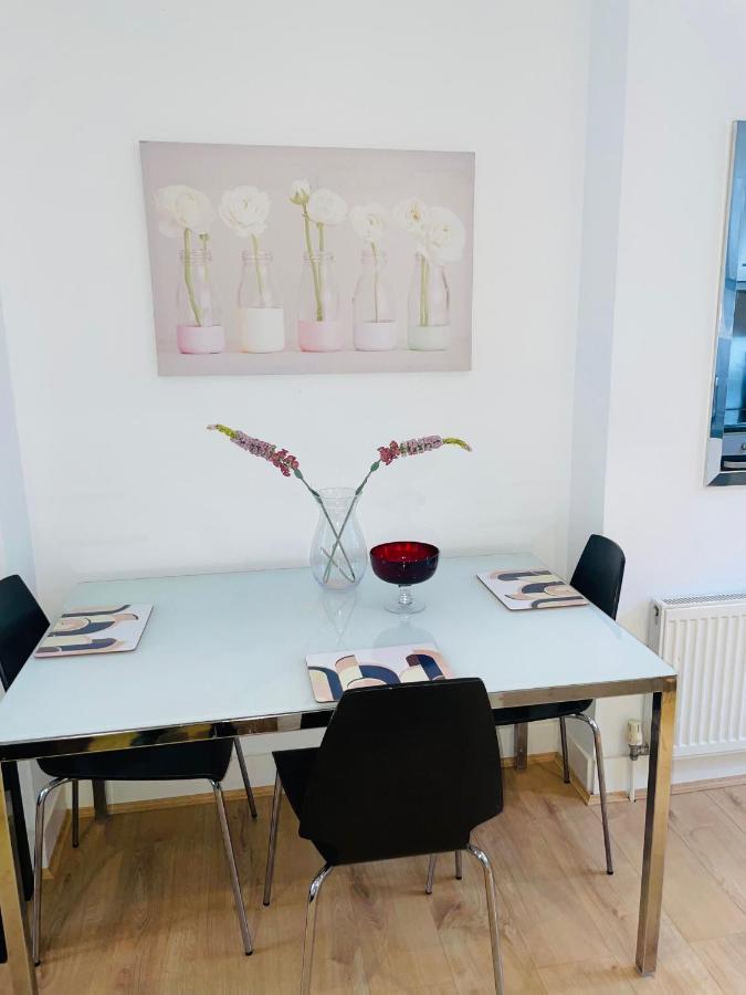 Amazing 2 Bedroom Apartment Λονδίνο Εξωτερικό φωτογραφία